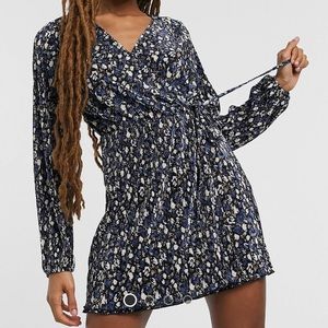 Floral Wrap Dress - Plisse Detail - Size L